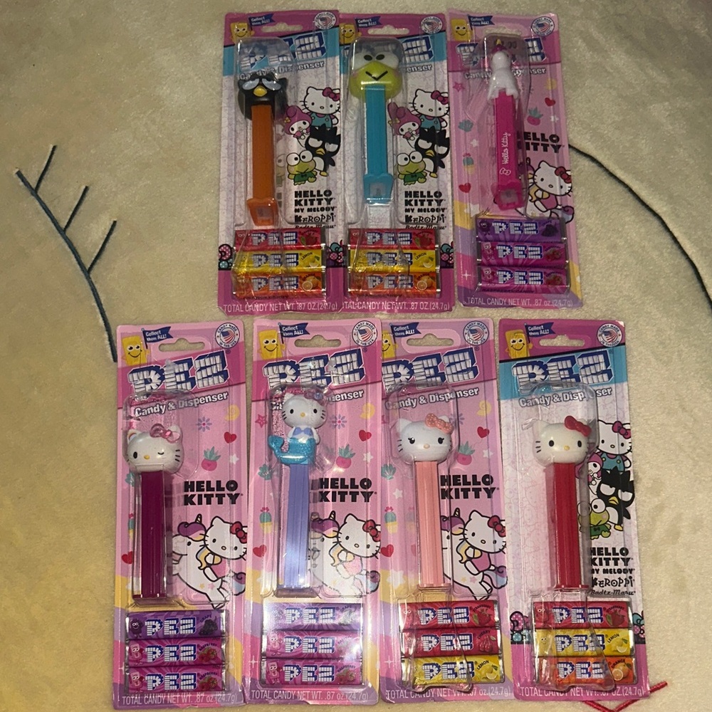 Sanrio Hello Kitty PEZ Dispenser Set